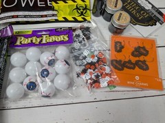 Target Halloween Themed Party Supplies Decorations Decor Spooky Skull Mask Glow