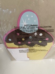 NEW CUPCAKE CENTERPIECE BIRTHDAY PARTY TABLETOP 11.75” X 9” CREATIVE CONVERTING
