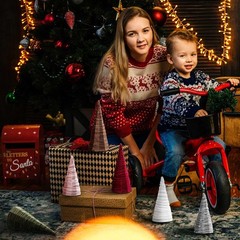 6 Pcs Neutral Velvet Christmas Cone Tree 6″ 8″ 10.5″ Velvet Cone Pedestal Chr…