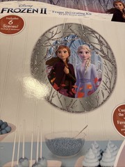 Frozen 2 Decoration Set New/ Nature is magical