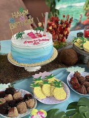 Delightful Moana Party Decoration Set – Banner and Topper for Kids’ Birthdays