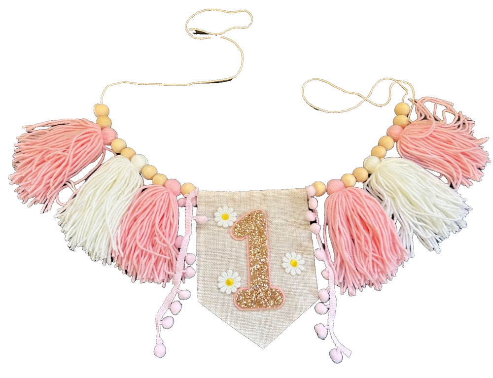 Glittery «1» Birthday Banner With Pink & White Yarn Tassels And Daisies