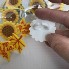 Sunflower Cupcake Topper Rings 24 pc Cake Decoration 21 Flowers 3 Leaves Fall