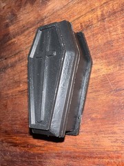 1PC Mini Realistic Coffin Figurine Halloween Crafts Black 1.5”