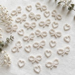 500 Pcs Heart Confetti and Pearl Bow Confetti Set, White Wedding Confettis