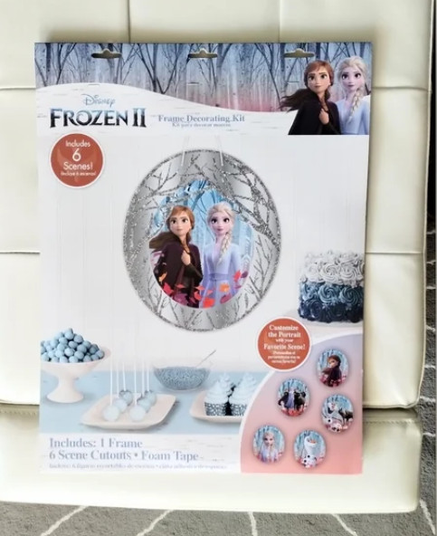 New In Package Disney Frozen II Decorating Frame Kit