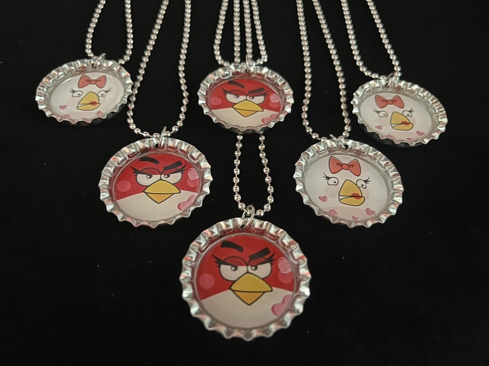 Angry Bird necklaces /6 party favors / Birthday / Party Supplies / Trending