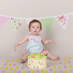 Set of 100 Doll Confetti, Pink/Gold Glitter Girl Birthday Confetti, Doll Party C