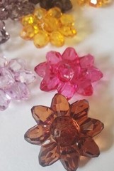 CraftbuddyUS 30×1.25in Acrylic MIXED Crystal FLOWER Wedding Table Confetti, Deco