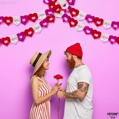 Red and Light Pink Heart Garland – 5 Strings, 10 Feet, Felt Material, Heart Shap