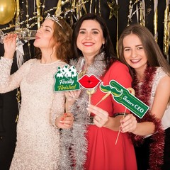 2025 Graduation Photo Booth Props, Green Gold