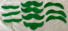 45+ pc lot of St Patrick’s day green decor and accessories – banner, napkins…