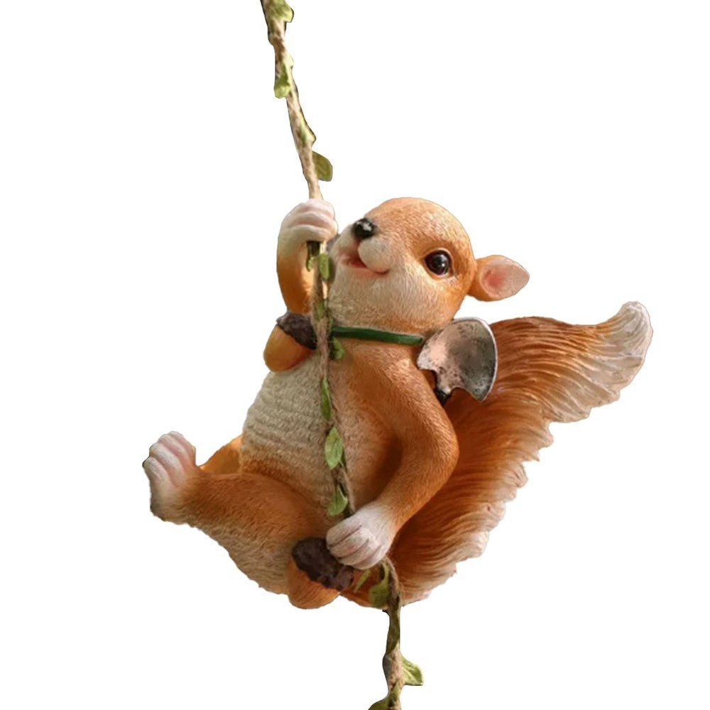 Lifelike Squirrel Eye-catching Garden Art Indoor Outdoor Display For Balcony