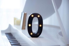 Versatile LED Light Up Numbers – Black & Gold Party Decorations for Events