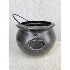 Witch Cauldron Halloween Party Prop Made in USA by Play Products 7″ x 6.5″