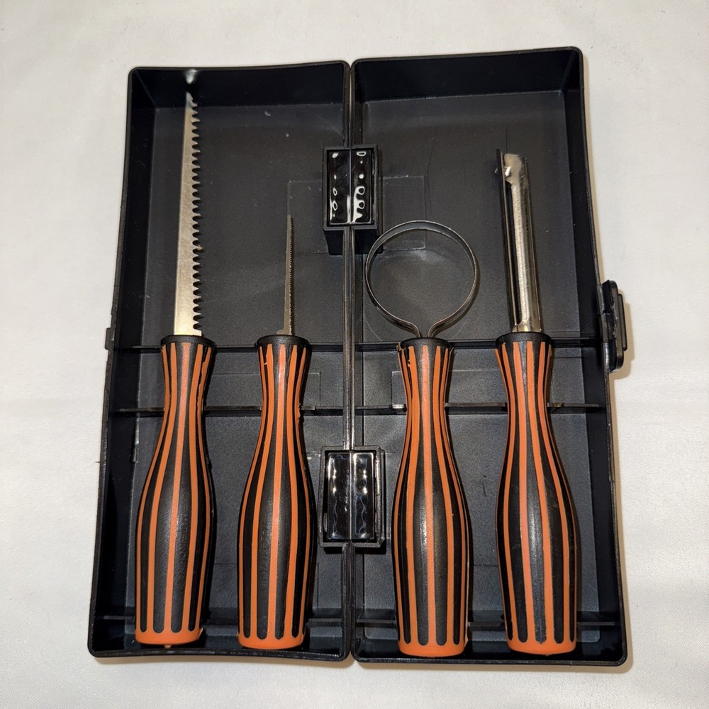 Pumpkin Jack-O-Lantern Carving Tools 4 Piece Metal & Plastic w Case Halloween