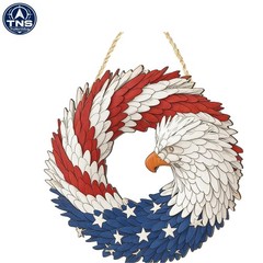Versatile 4th of July Eagle Wreath – Rustic Wooden Door Sign for Indoor/Outdoor