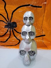 Halloween Decoration Prop – Skull Piece 30cm Stacked Geometric Skulls TK Maxx