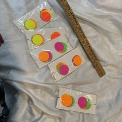 UV Neon Glow Dots On A String , Glow black light Party Decorations New 5 Packs