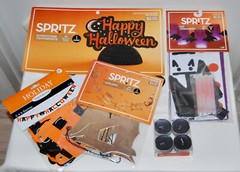 Lot of 5 Misc Halloween Decor with Centerpiece Candles 2 Banners & Luminaries