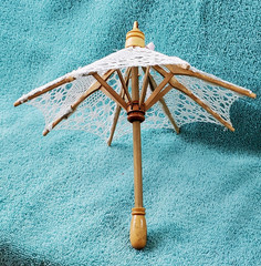 WHITE ASSTD BATTENBURG + OTHER LACE MINI PARASOL PARTY/SHOWER FAVORS – LOT OF 12