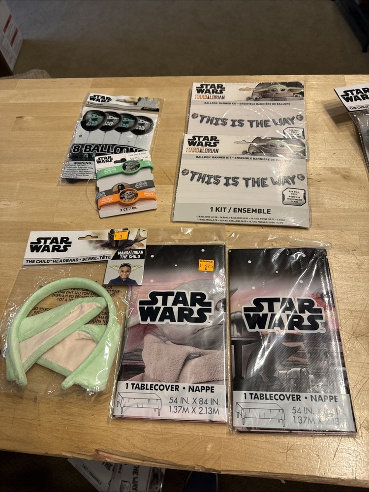 New Star Wars Party Decorations Banners, Headband, Napkins, Balloons