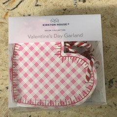 Kirkton House Decor Collection Valentine’s Day Multicolor Paper Garland