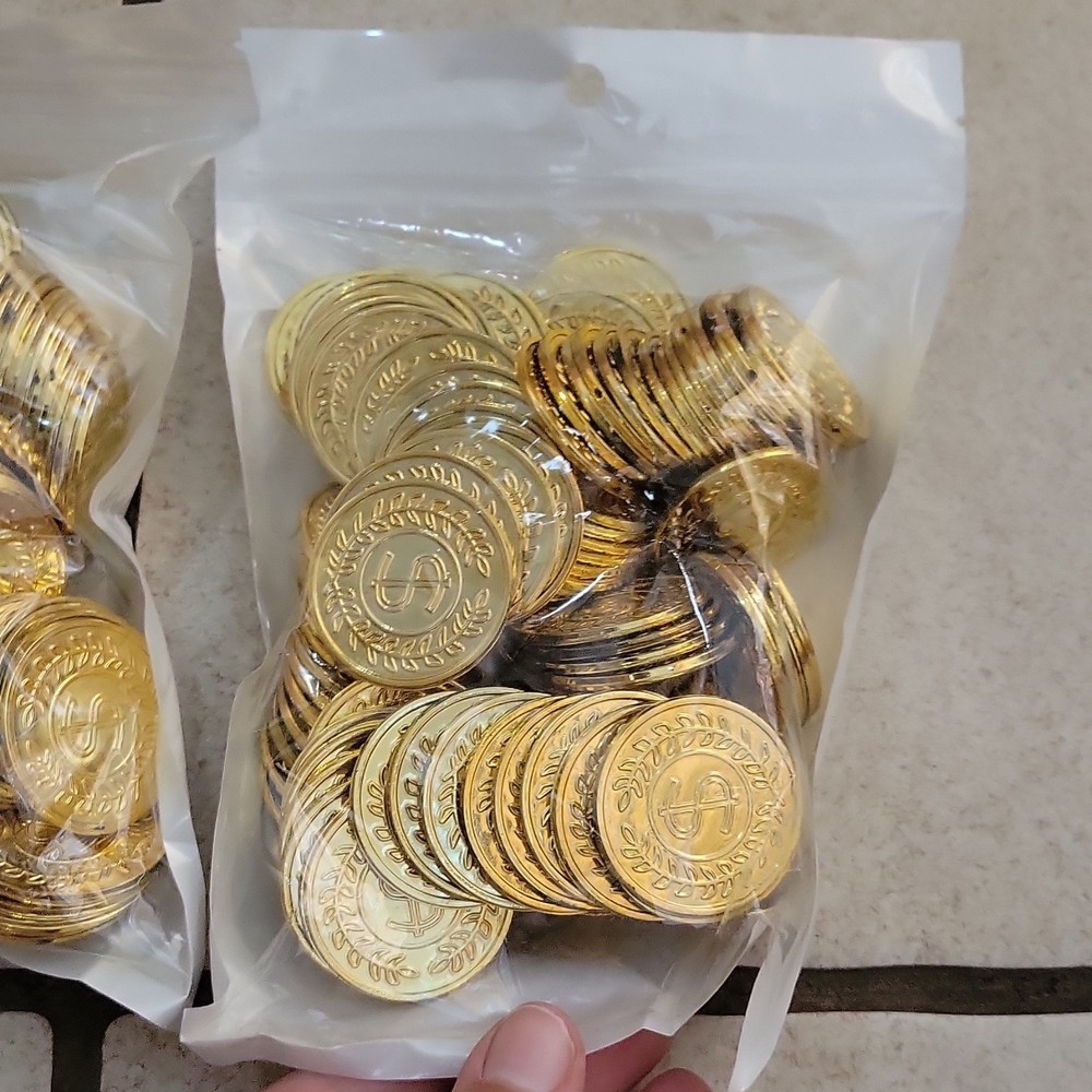 Pirate Gold Coins Plastic Set of 100,Play Gold Treasure Coins for Play Favor …