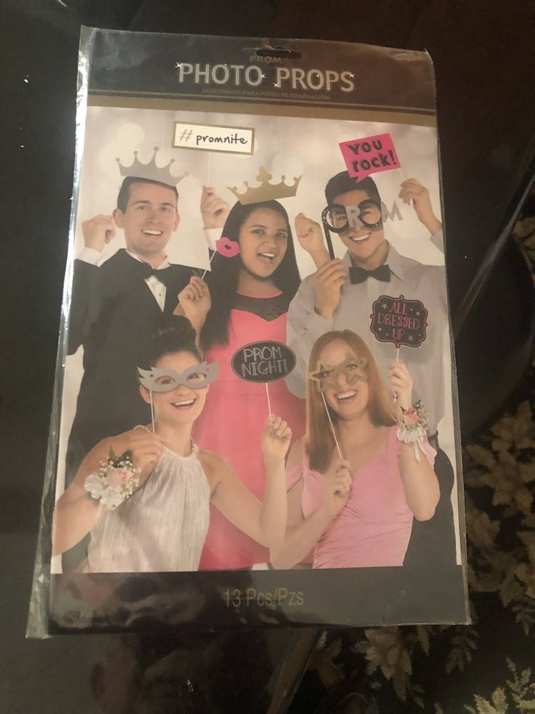 prom photo props 13 Pieces