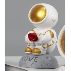 Astronaut Ornament Nature Resin Cute Multifunctional Astronaut Figurine Ornament