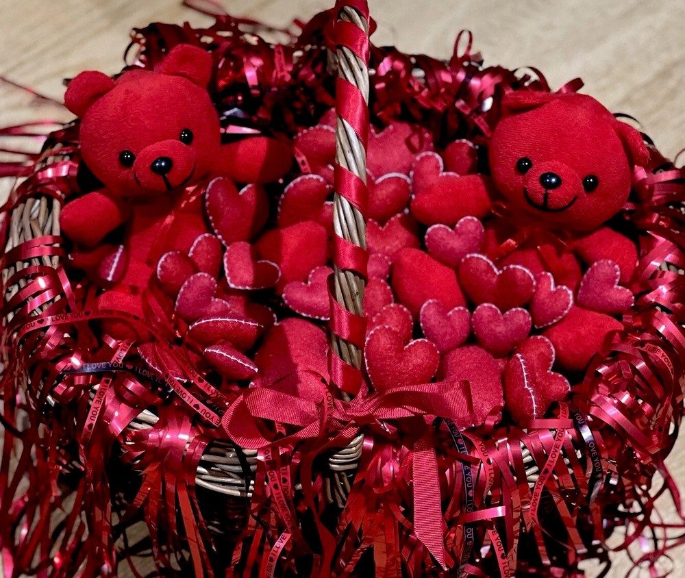 Box Filler Hand Made Red Heart for Valentine x 50