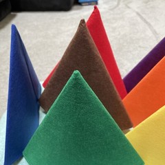 Large 7 Dwarf Multi Colored Felt Hats New In Package