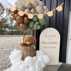 Bear Wooden Banner – We Can Bearly Wait Banner, Baby Shower/Gender Reveal Party