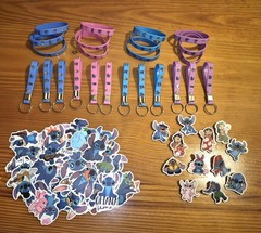 Lilo And Stitch 86 Piece Party Bundle 12 Each Keychain/Bracelet/Pin 50 Stickers