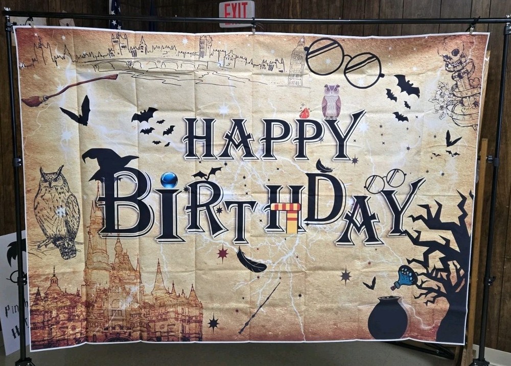 Harry Potter – Happy Birthday – Backdrop / Poster / Banner – measures 7′ x 5′