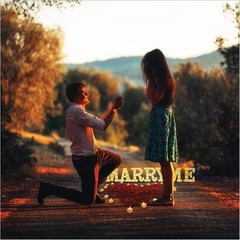 Engagement Proposal Decoration Kit – Light Up Letters, 2000 Rose Petals, Heart C
