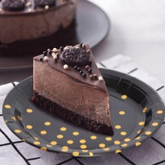 Chic Black and Gold Disposable Dessert Plates – 50 Count for Birthdays & Events