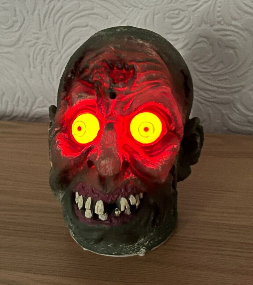 Halloween Zombie 8″ Tall Prop – Moves Lights-Up Talks -🕹️Retro Gift Idea🕹️