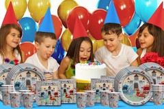 Medieval Knight Birthday Party Supplies Set for 16 Guests with Tableware Kit