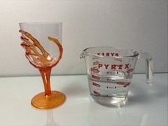 7 Skeleton Hand Plastic Wine Goblets Gothic Halloween Party Bar Decor Cups