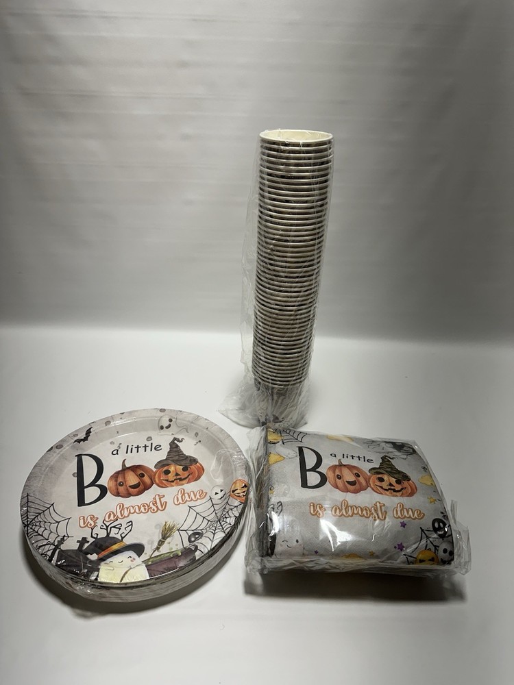 Hushee Halloween Baby Shower Tableware Set 200pcs “A Little Boo” for 50