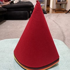 Large 7 Dwarf Multi Colored Felt Hats New In Package