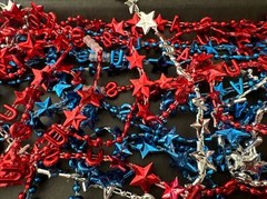 14 Pc USA Red Silver & White Plastic Beads Necklace For Party Kids Adults