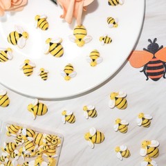 Vibrant Resin Bumble Bee Decor – 50 Pcs for Fun Party and Craft Embellishments