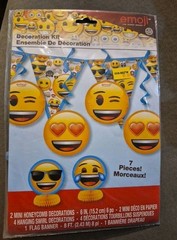 Emoji Party Supplies Decoration Kit 7 pieces