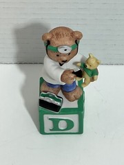 Bronson Collectibles Letter «D» Dennis the Doctor Alpha Block Bear Figurine 6pcs