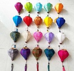 Set 20 Hoi An silk lanterns 10cm lanterns with 20 pattern colors – wedding gifts