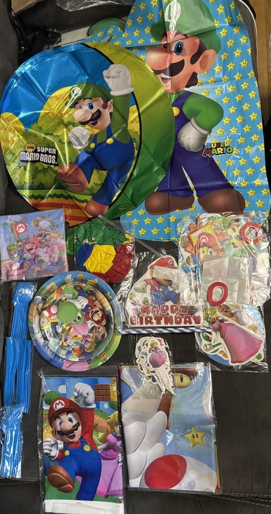 Super Mario Brothers Birthday Party Complete Set For 10