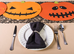 Halloween Party Tabletop Decor, Reusable & Machine Washable Cotton Fabric, Table
