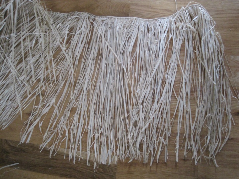 Hawaiian Skirting For Table Front Grass Skirt Natural Raffia 29″ x 9″ Feet